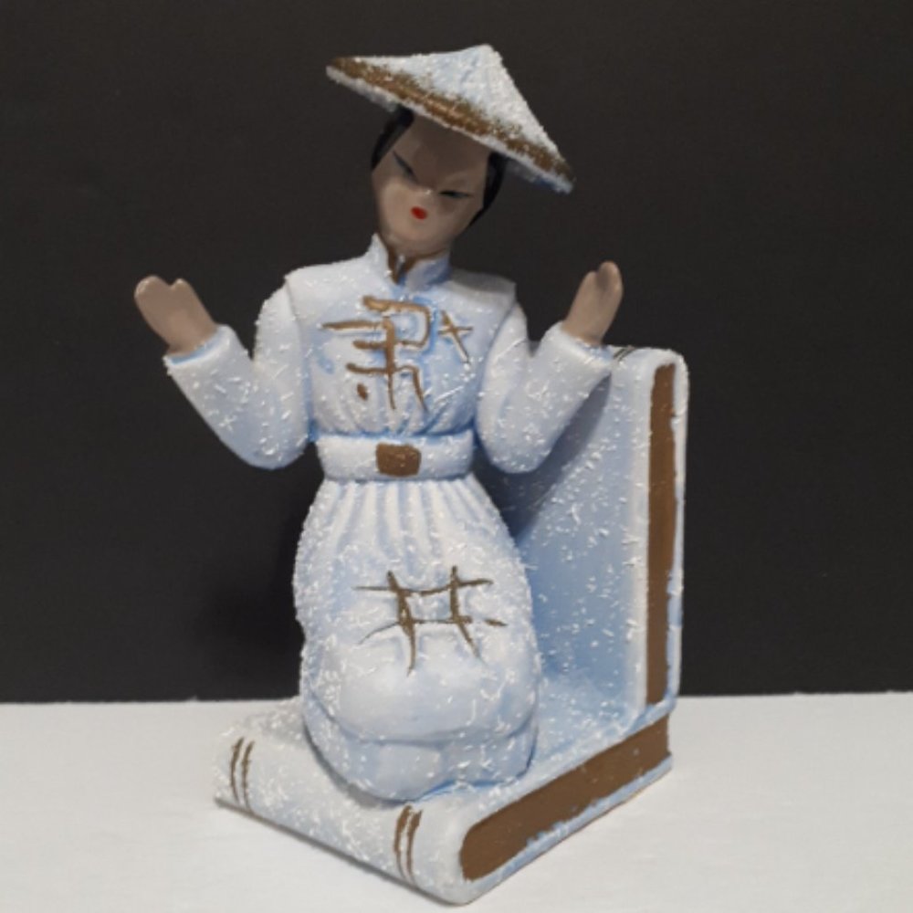 Blue Geisha Bookend Napco Vintage Lady in Blue